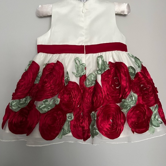 Beautiful baby girl frock.. size 6 months - Picture 6 of 9